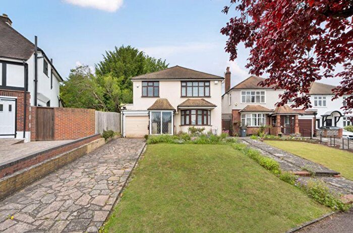 3 Bedroom Detached House To Rent In Russell Green Close, West Purley, CR8