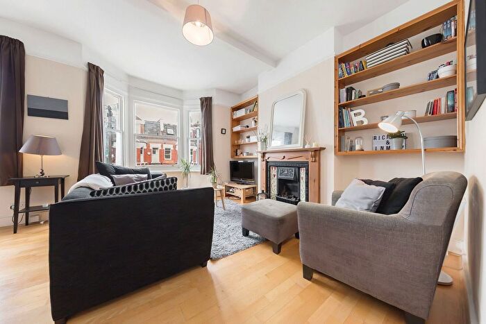 1 Bedroom Flat To Rent In Norroy Road, Putney, London, SW15