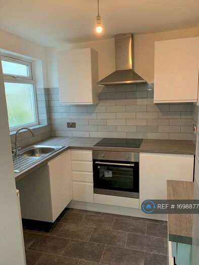 1 Bedroom Flat To Rent In Faversham Road, London, SE6