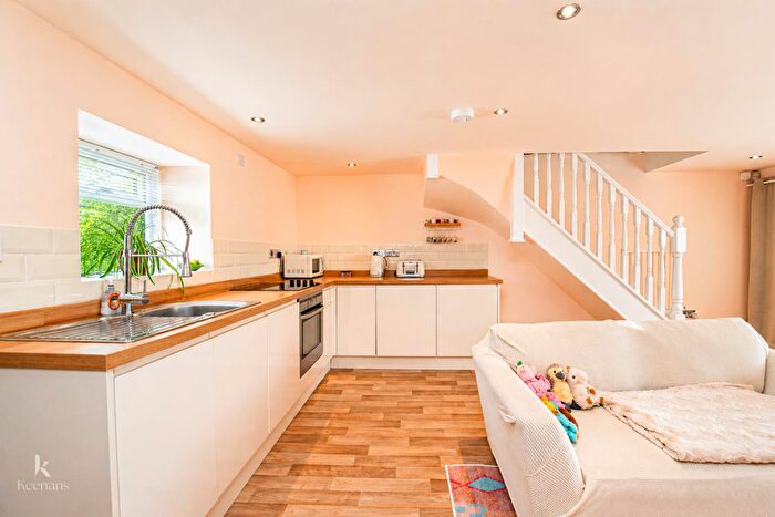 1 Bedroom Cottage For Sale In Cog Lane, Burnley, BB11