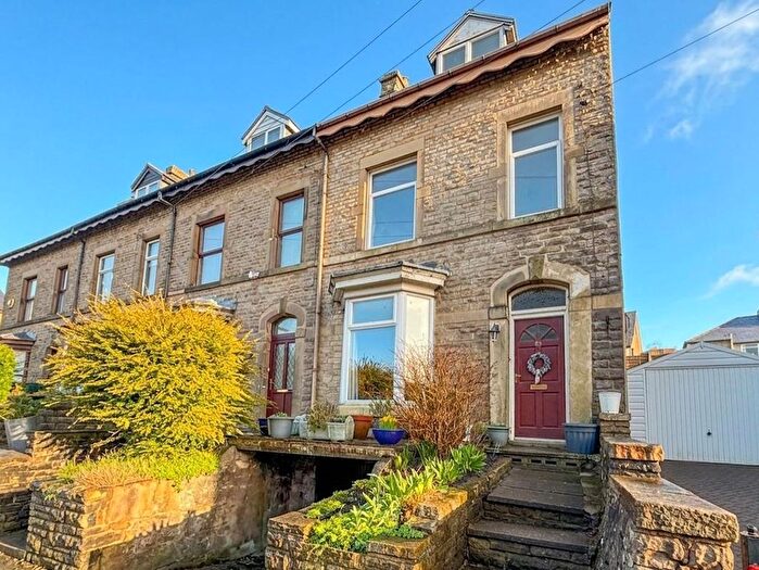 5 Bedroom End Terrace House For Sale In Windsor Road, Buxton, SK17