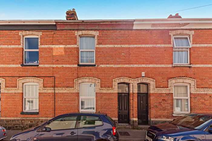 2 Bedroom Terraced House For Sale In Honestone Street, Bideford, EX39