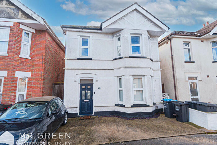 3 Bedroom Detached House For Sale In Moorfield Grove, Bournemouth, Dorset, BH9