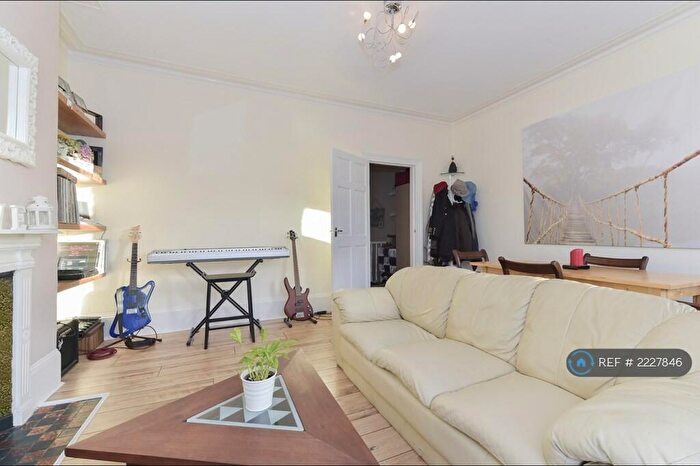 1 Bedroom Flat To Rent In Cricklewood, London, NW2