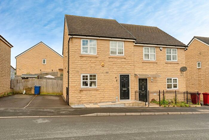 3 Bedroom Semi Detached House For Sale In Hargher Street, Burnley, Lancashire, BB11