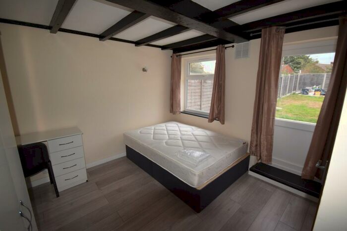 4 Bedroom End Of Terrace House To Rent In Briars Close, Hatfield, AL10