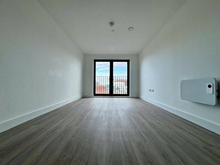 1 Bedroom Apartment To Rent In Bastion Point, Oriel Street, L3