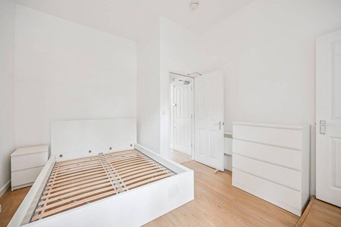 1 Bedroom Flat To Rent In Archway Road, Highgate, London, N6