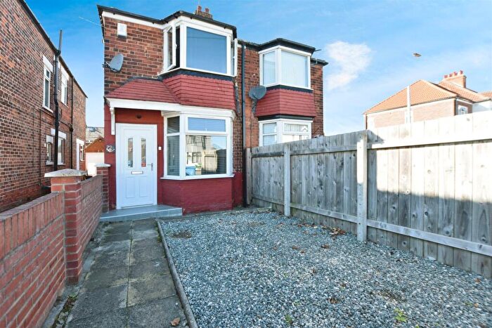 2 Bedroom Semi-Detached House For Sale In Belgrave Drive, Hull, HU4