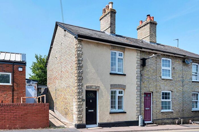 2 Bedroom End Of Terrace House For Sale In Mill Road, Royston, SG8