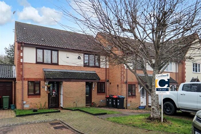 2 Bedroom Property For Sale In Coverack Place, Milton Keynes, MK4