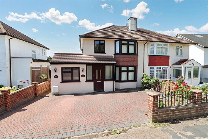 4 Bedroom Semi-Detached House For Sale In Sullivan Way, Elstree, Borehamwood, WD6
