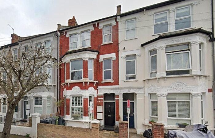 1 Bedroom Flat To Rent In Byne Road, London, SE26