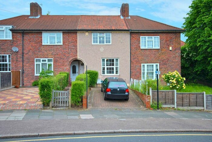 2 Bedroom Terraced House To Rent In Launcelot Road, Downham, Bromley BR1