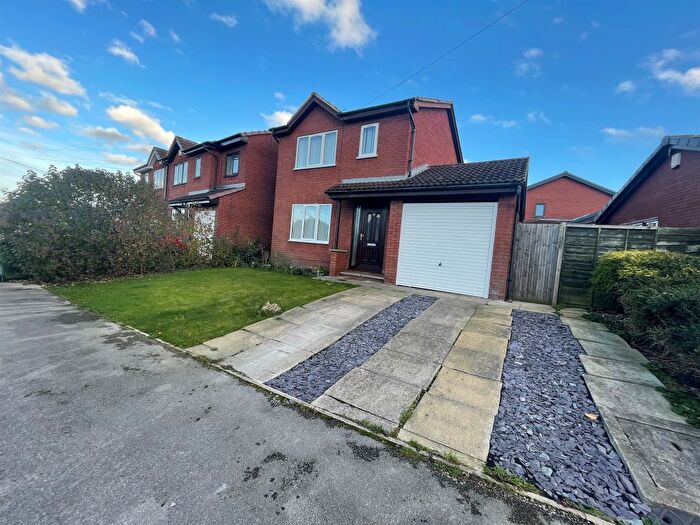 3 Bedroom Detached House For Sale In Rose Farm Approach, Altofts, Normanton, WF6