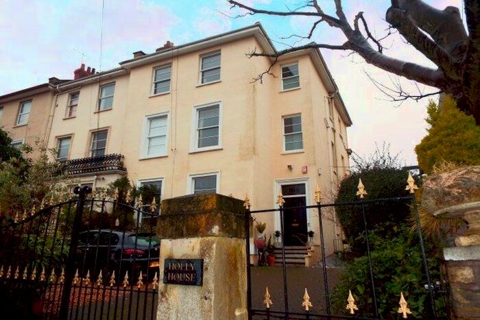 2 Bedroom Flat To Rent In Westbury Road, Bristol, BS9
