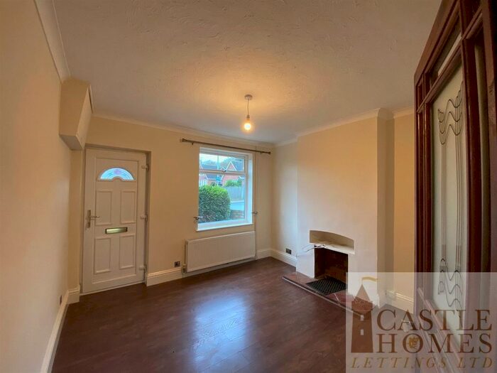 2 Bedroom End Of Terrace House To Rent In Gorleston Road, Oulton, Lowestoft, NR32