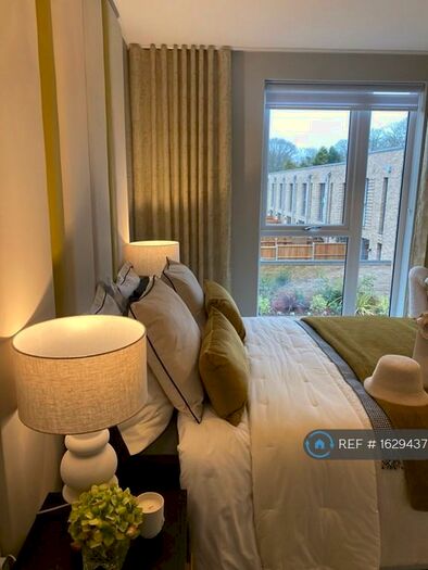 2 Bedroom Flat To Rent In Peregrine Drive, Great Warley, Brentwood, CM13