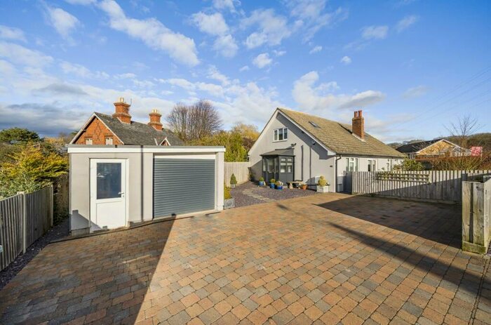 5 Bedroom Detached Bungalow For Sale In Rosemary Crescent, Grantham, NG31