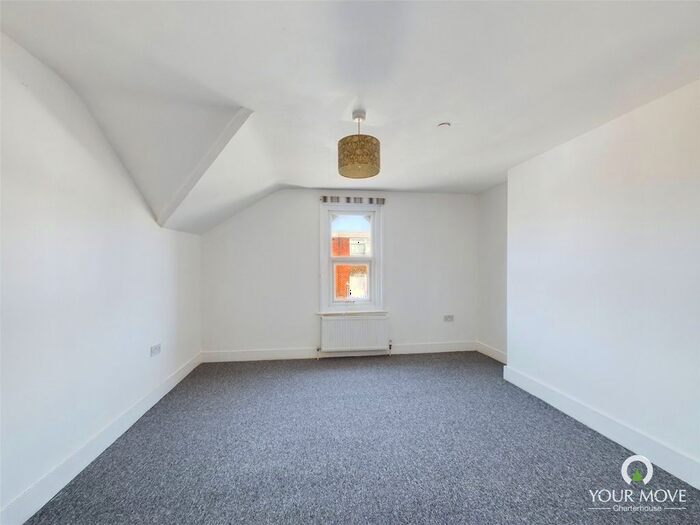 2 Bedroom Flat To Rent In Station Road, Birchington, Kent, CT7