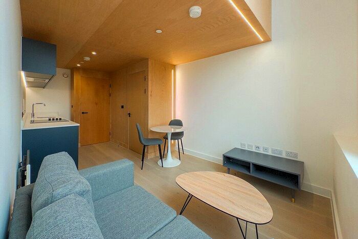 1 Bedroom Apartment To Rent In Spinners Way, Manchester, M15