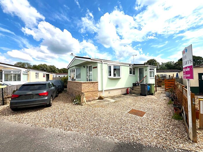 2 Bedroom Park Home For Sale In Cannons Drive, St. Johns Priory, Lechlade, GL7