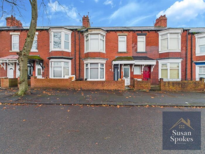 2 Bedroom Flat For Sale In St. Marys Avenue, South Shields, NE34