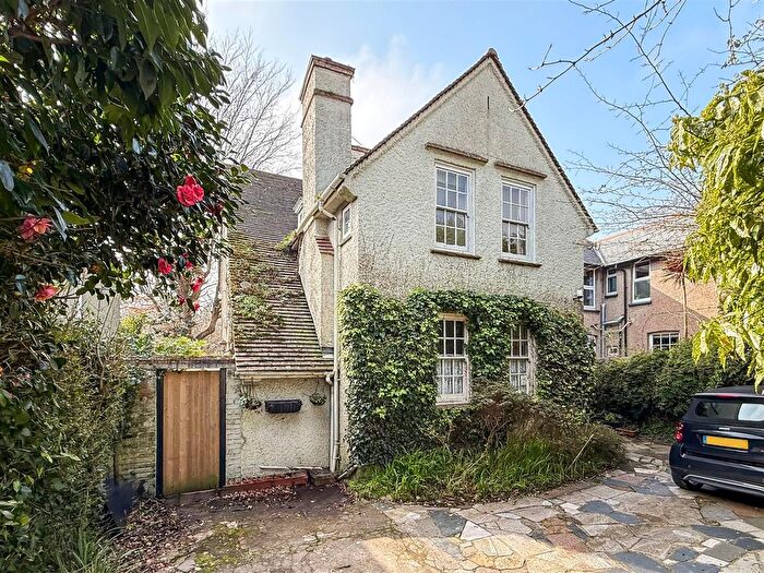 4 Bedroom Detached House For Sale In Western Terrace, Falmouth, TR11