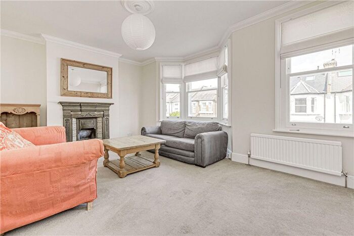 2 Bedroom Flat To Rent In Langthorne Street, London, SW6