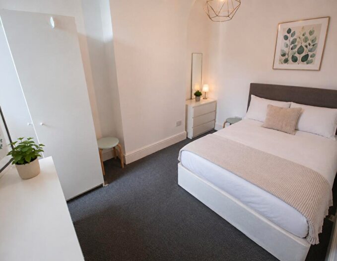 4 Bedroom Terraced House To Rent In Cotswold Street, Liverpool, L7