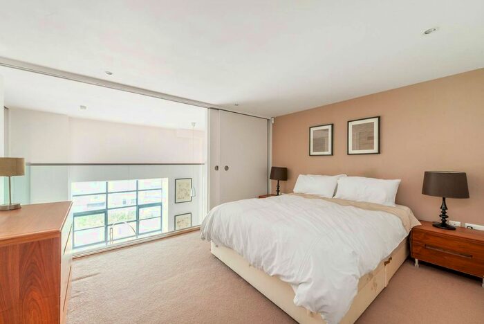 3 Bedroom Flat To Rent In Blandford Street, Marylebone, London, W1U