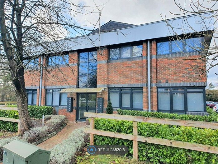 1 Bedroom Flat To Rent In Dwight Road, Watford, WD18