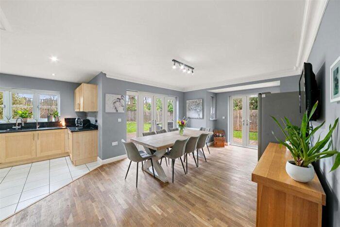 4 Bedroom Detached House For Sale In Swallow Fields, Iver, SL0