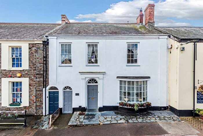6 Bedroom Terraced House For Sale In The Square, Hartland, Bideford, EX39