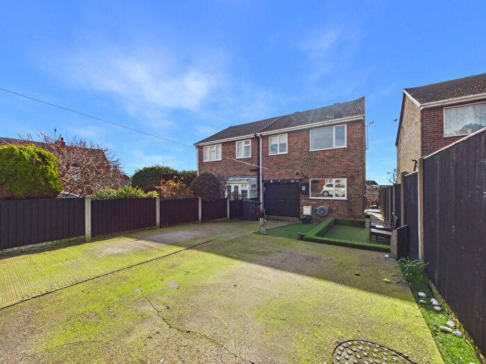 4 Bedroom Semi Detached House For Sale In Green Close, Newton, DE55