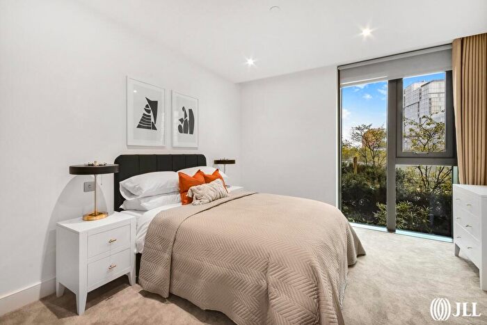 2 Bedroom Apartment To Rent In Palmer Road, SW11