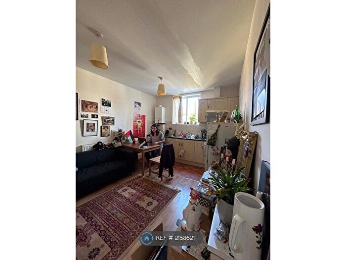 1 Bedroom Flat To Rent In Ground Floor, London, W5