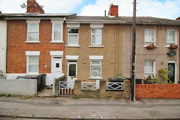 2 Bedroom Terraced House To Rent In Radnor Street, Swindon, SN1