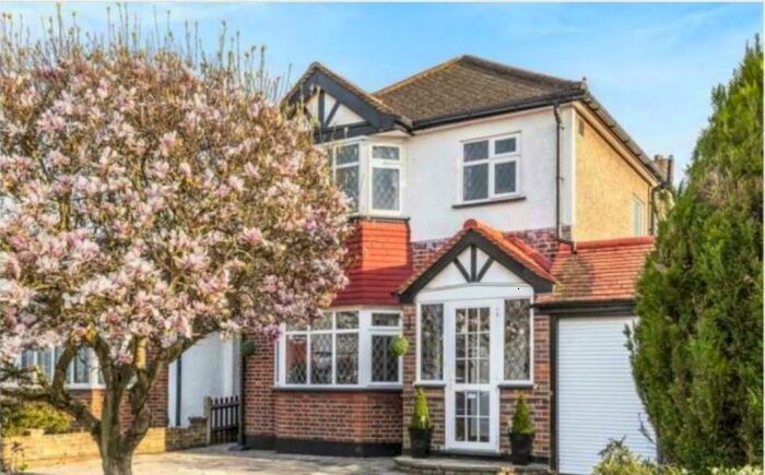 4 Bedroom Detached House To Rent In Graham Close, Croydon, CR0