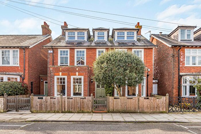 5 Bedroom Detached House For Sale In Burbidge Grove, Southsea, PO4