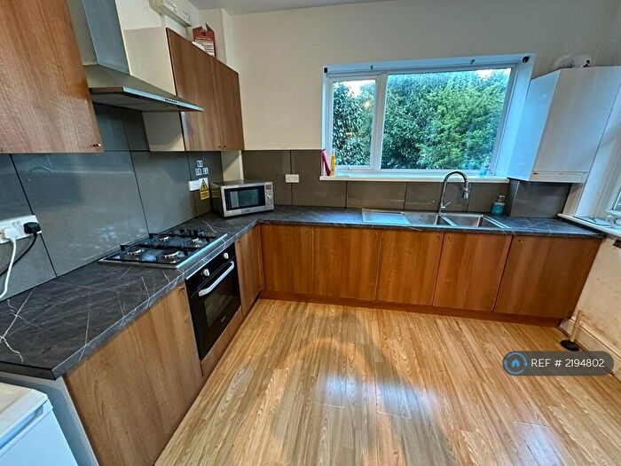 6 Bedroom Detached House To Rent In Frederica Road, Winton, Bournemouth, BH9