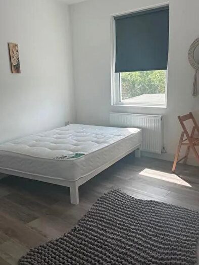 3 Bedroom Flat To Rent In Lordship Lane, London, N22