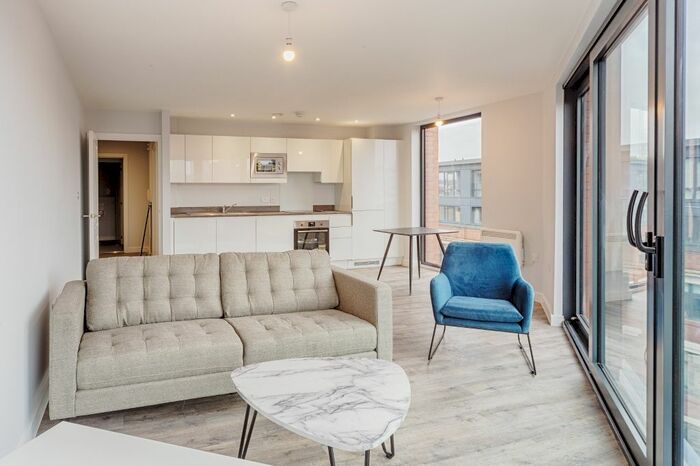 2 Bedroom Flat To Rent In Bradford Street, Birmingham, B12