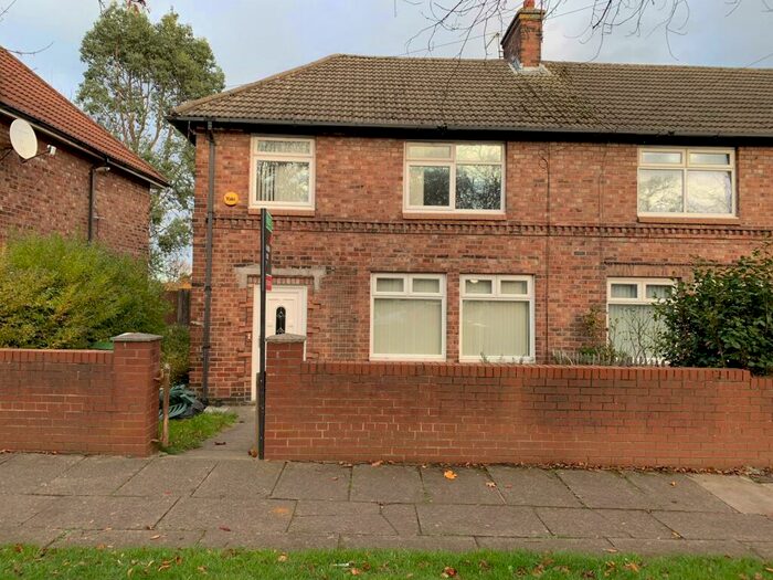3 Bedroom House To Rent In Northway, L15