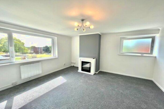 2 Bedroom Flat To Rent In Ennerdale Road, Southampton, SO16