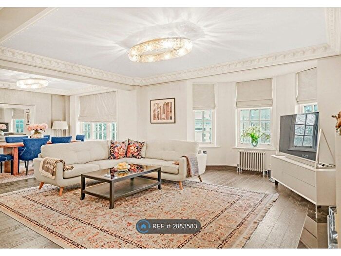 3 Bedroom Flat To Rent In Malvern Court, London, SW7