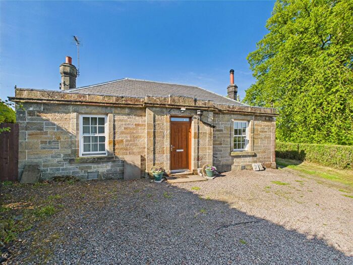2 Bedroom Cottage For Sale In Douglas, Uddington, ML11