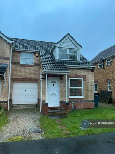 3 Bedroom Semi-Detached House To Rent In Baker Crescent, Lincoln, LN6