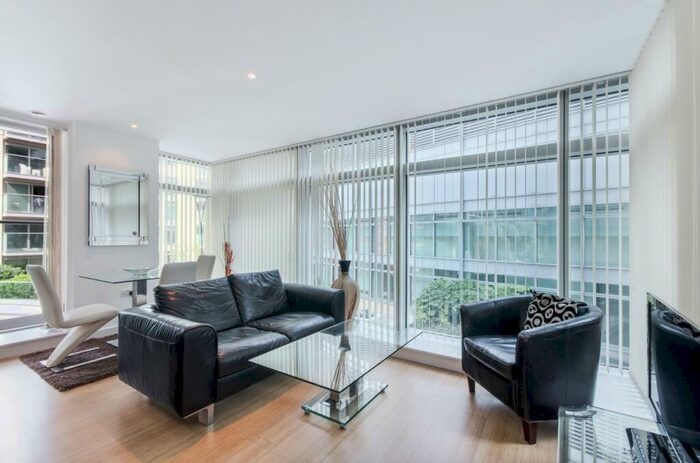 2 Bedroom Flat For Sale In Pan Peninsula Square, Canary Wharf, London, E14