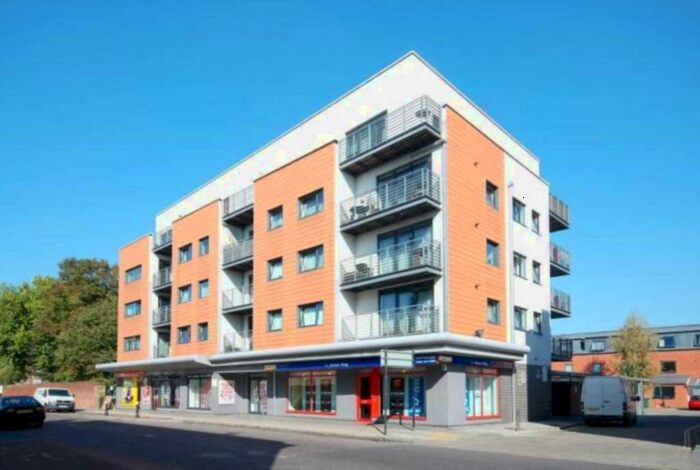 1 Bedroom Flat To Rent In Luxembourg Mews, Stratford, E15